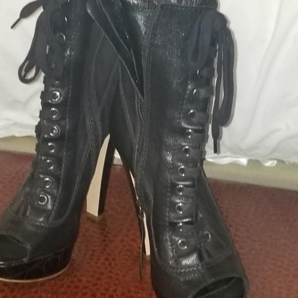 Final chance  removing  post MIU MIU VINTAGE BOOTS - Picture 1 of 4